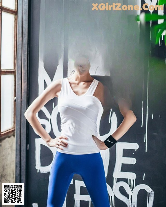 Beautiful Yoon Ae Ji poses glamor in gym fashion photos (56 photos) No.ebf027
